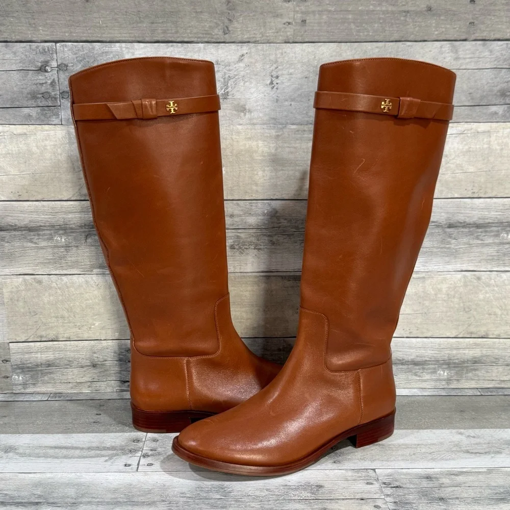 TORY BURCH EVERLY STRAP RIDING BOOTS - SIERRA TAN - SIZE - 10.5 M